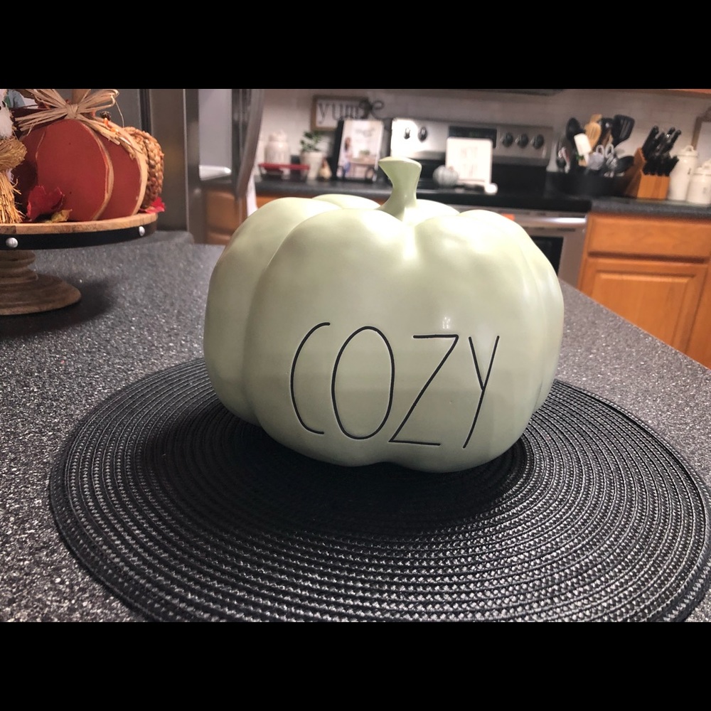 Rae Dunn pumpkin